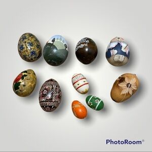 Set of 10 vintage hand painted wooden eggs